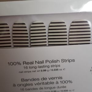 Color Street Between the Lines